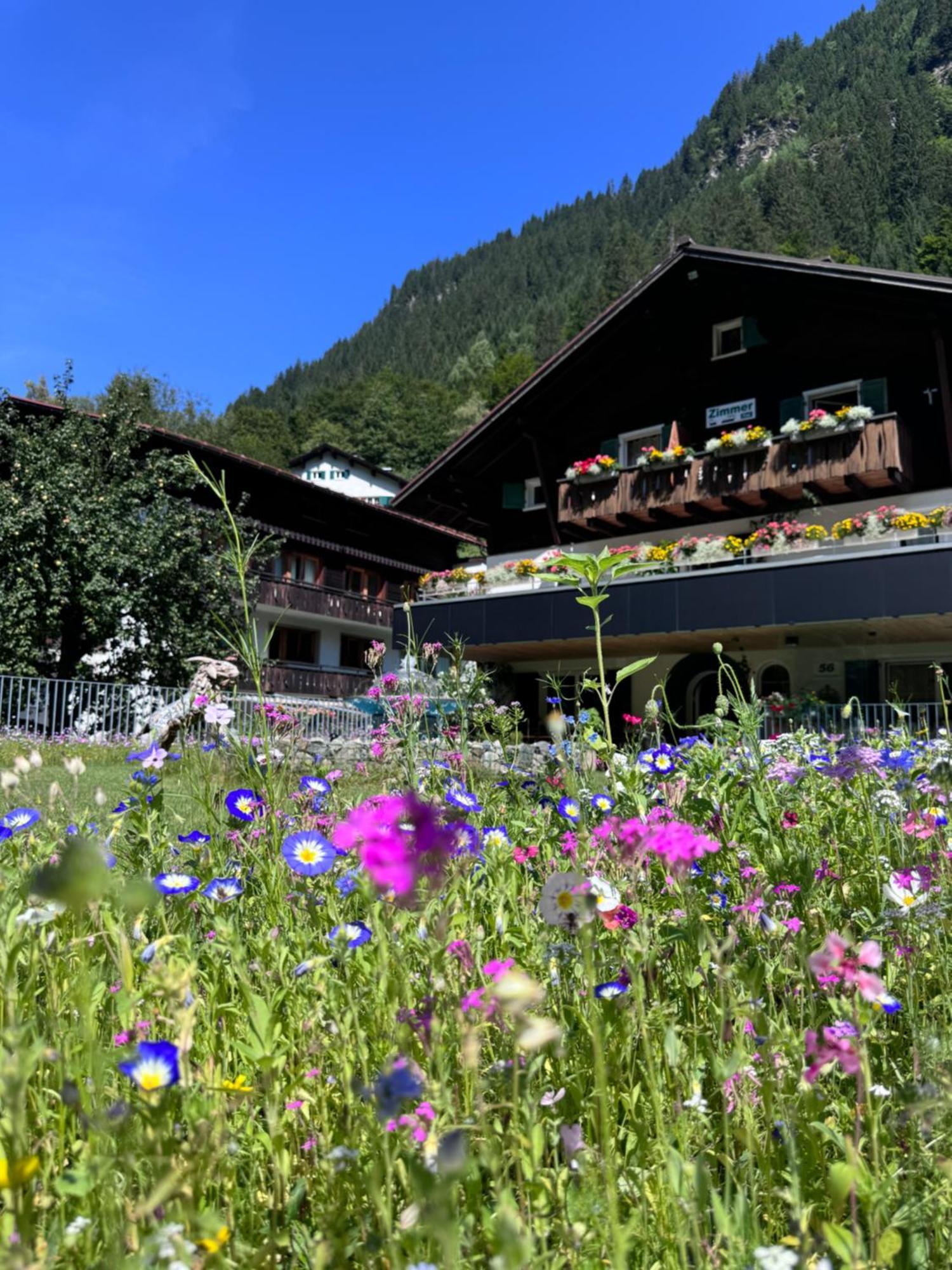Bed and Breakfast Haus Am Rain Partenen Exterior foto